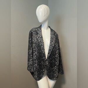 Belle by Kim Gravel Women”s Black and Grey  LS Blazer Animal Print Size XL